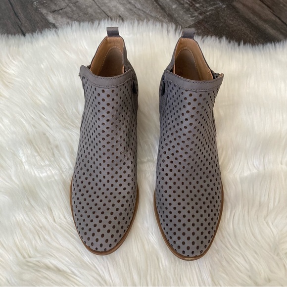 Lucky Brand Ankle Boots Basel Perforated US Size 8 Grey & Brown Heeled Booties - Picture 2 of 11